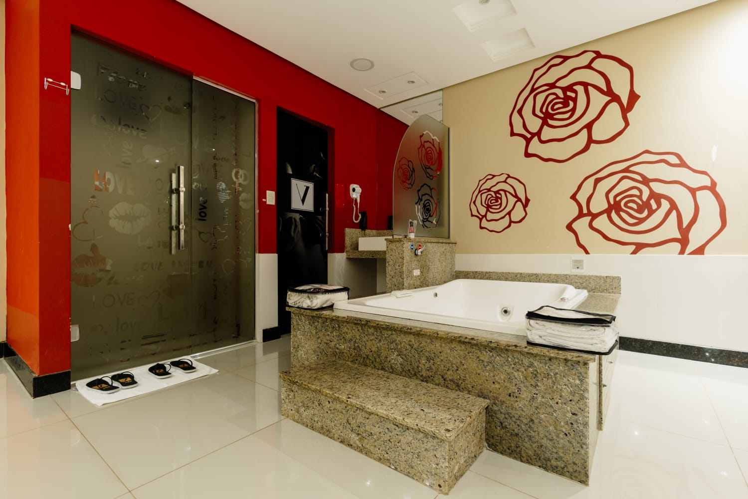 Suíte 4 — Suite Lounge